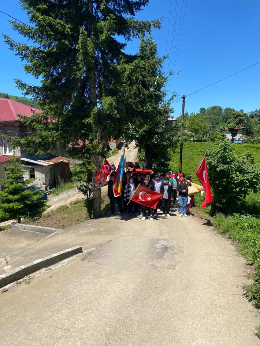 19 MAYIS ŞENLİK HAFTASINDA DOĞA YÜRÜYÜŞÜ VE SPOR DOLU BİR GÜN
